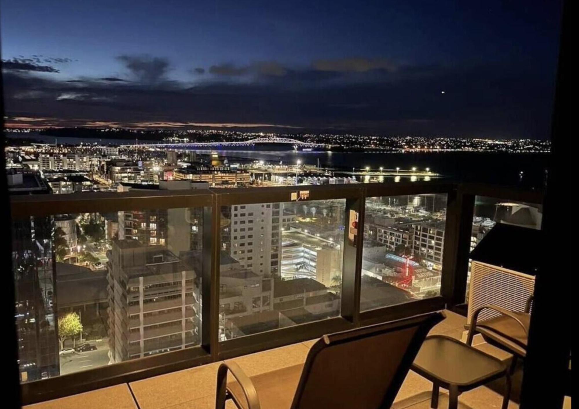 Magnificent Harbour View Skytower View Apartment In Cbd Auckland Zewnętrze zdjęcie